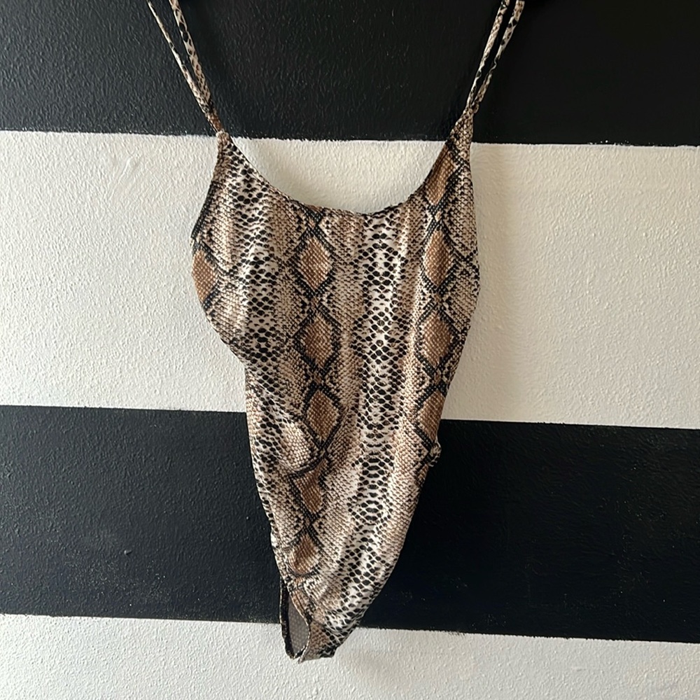 Body suit size small